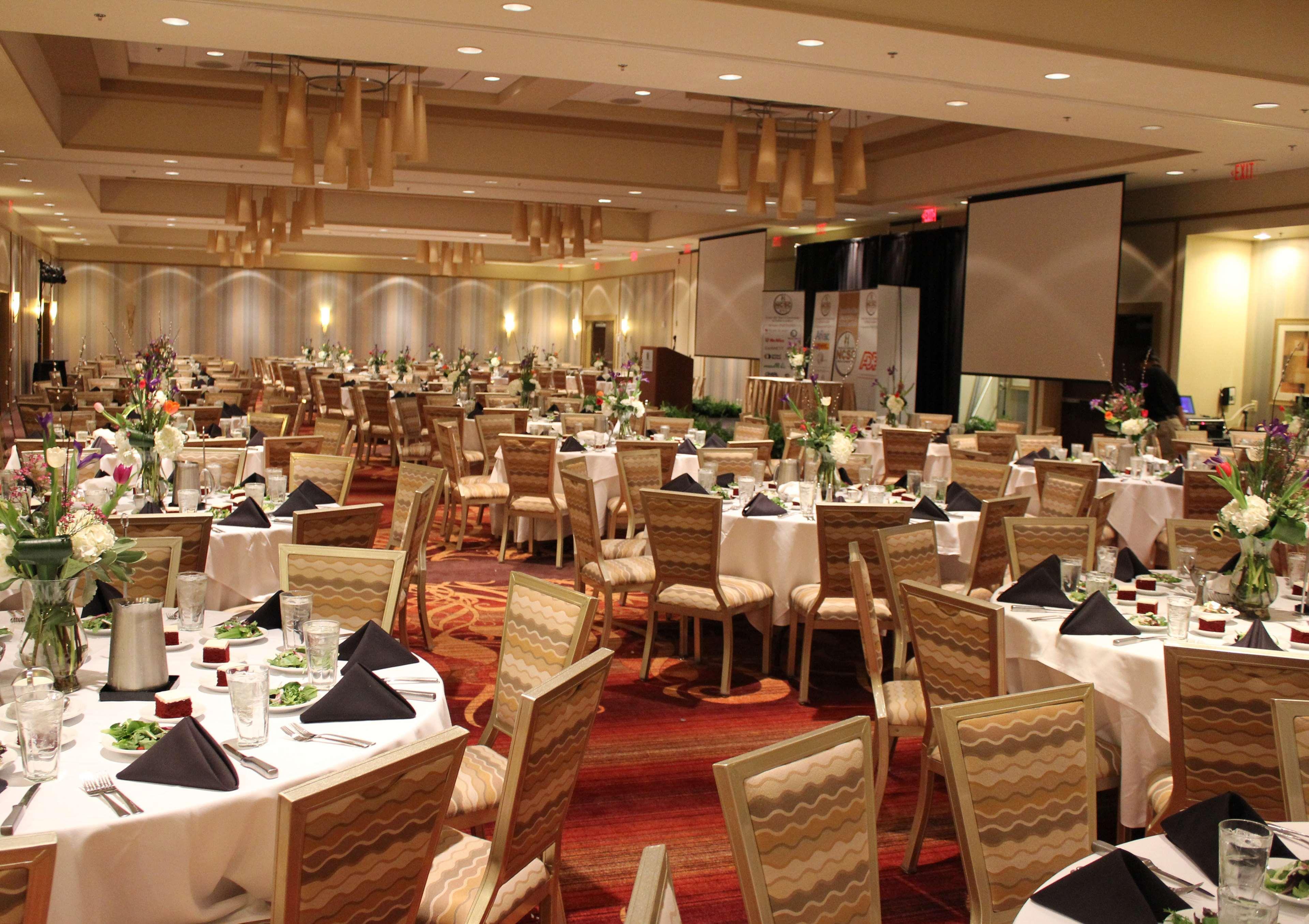 Embassy Suites Atlanta - Kennesaw Town Center Esterno foto